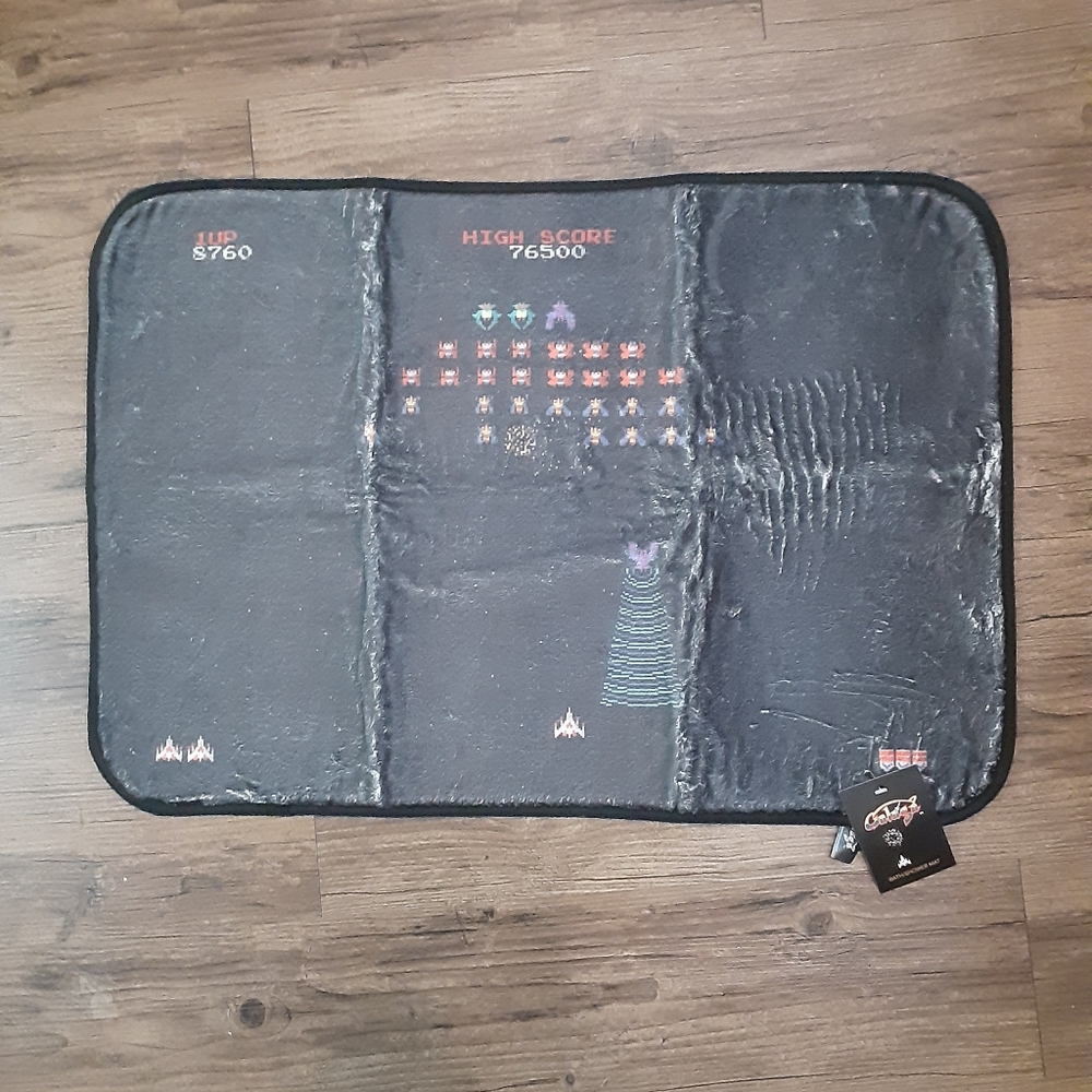 Galaga Non-Slip Bath/Shower Mat